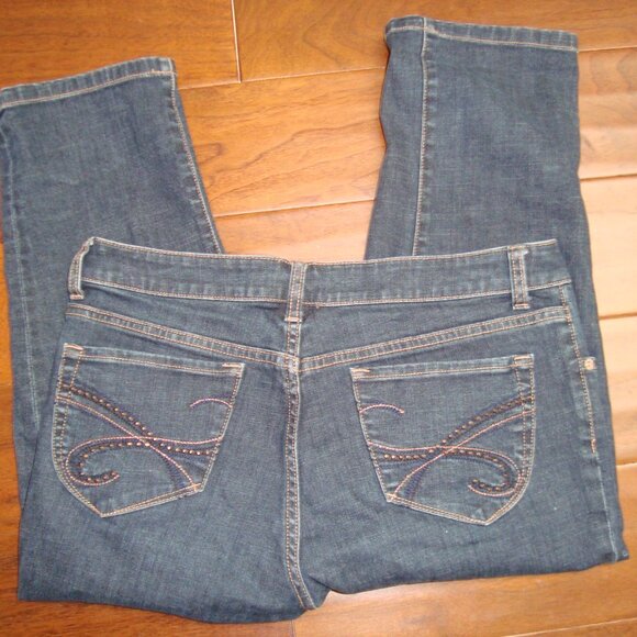Cache Jean Capris Rhinestone Back Pockets sz 8 - Picture 2 of 6